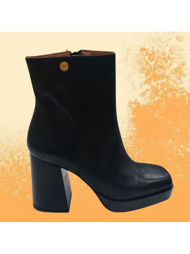 Plain Black Ankle Boots by Ruika