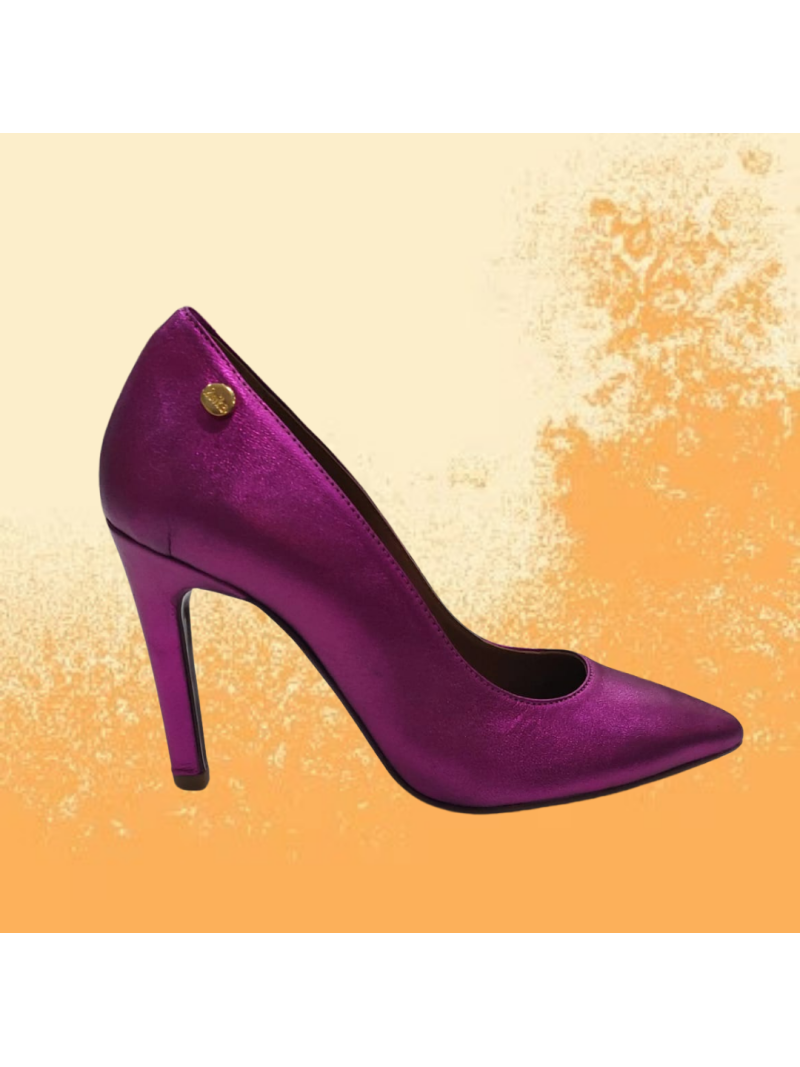 Metallic Scarpin Shoe by Ruika